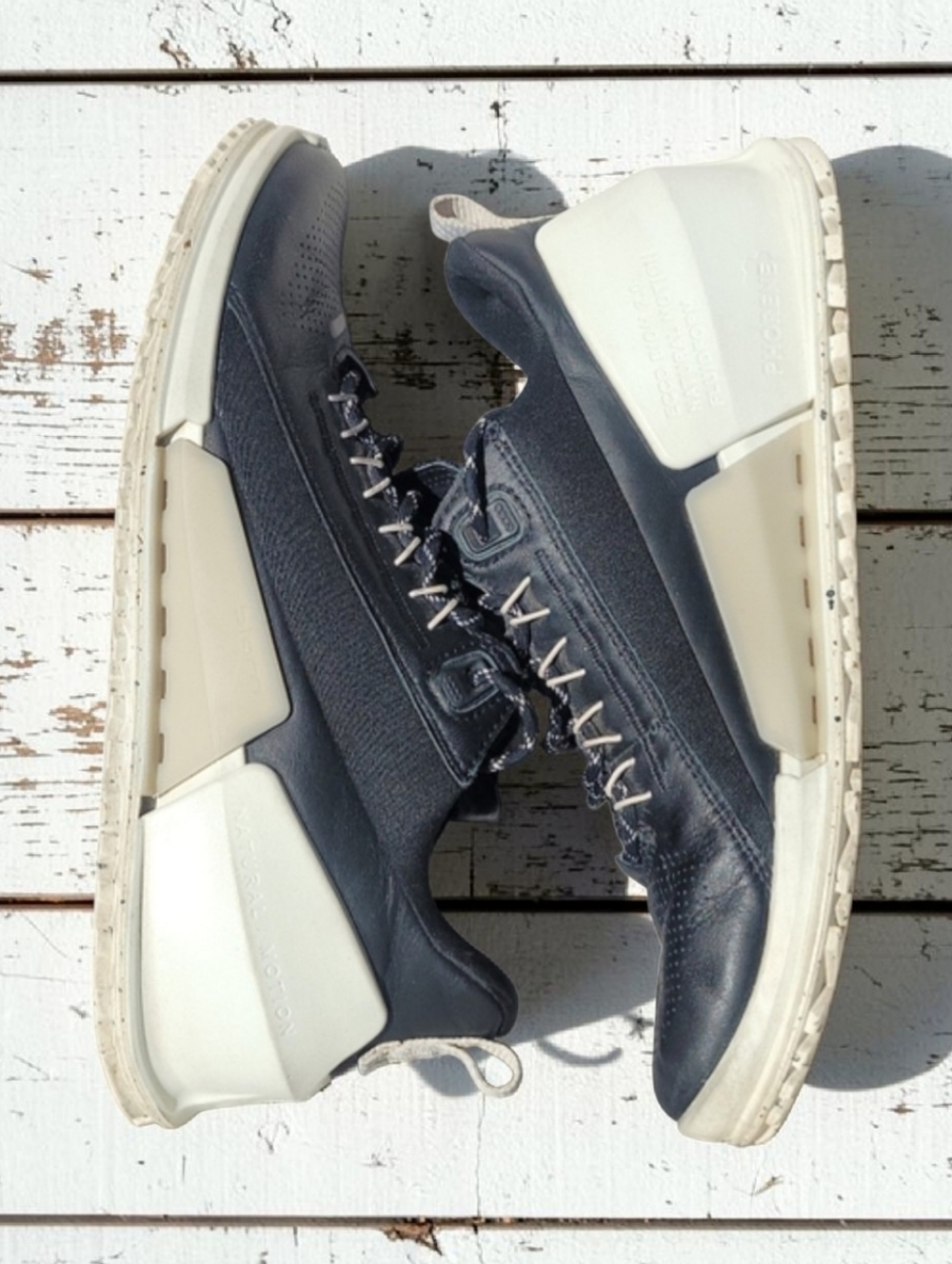 ECCO BIOM 2.0 Leather Sneakers Black Off White Women's Size 7 7.5 EU 38